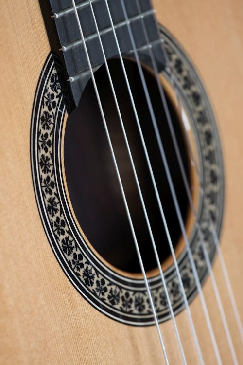 klassische-Gitarre-Ramirez-Modell-Studio-2-Zeder-m_0007.jpg